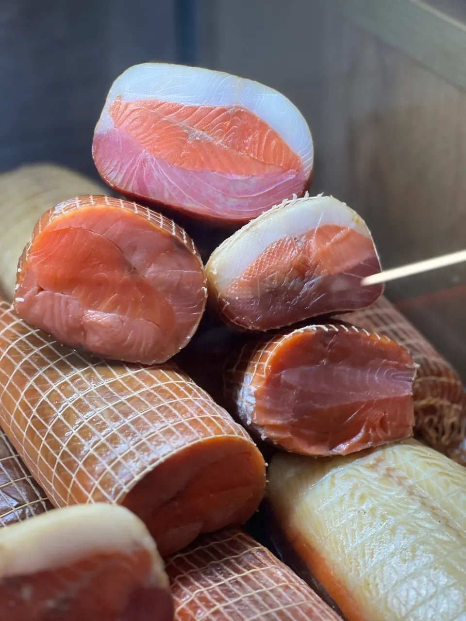 Рулет из копченой рыбы «Трио» фото 2